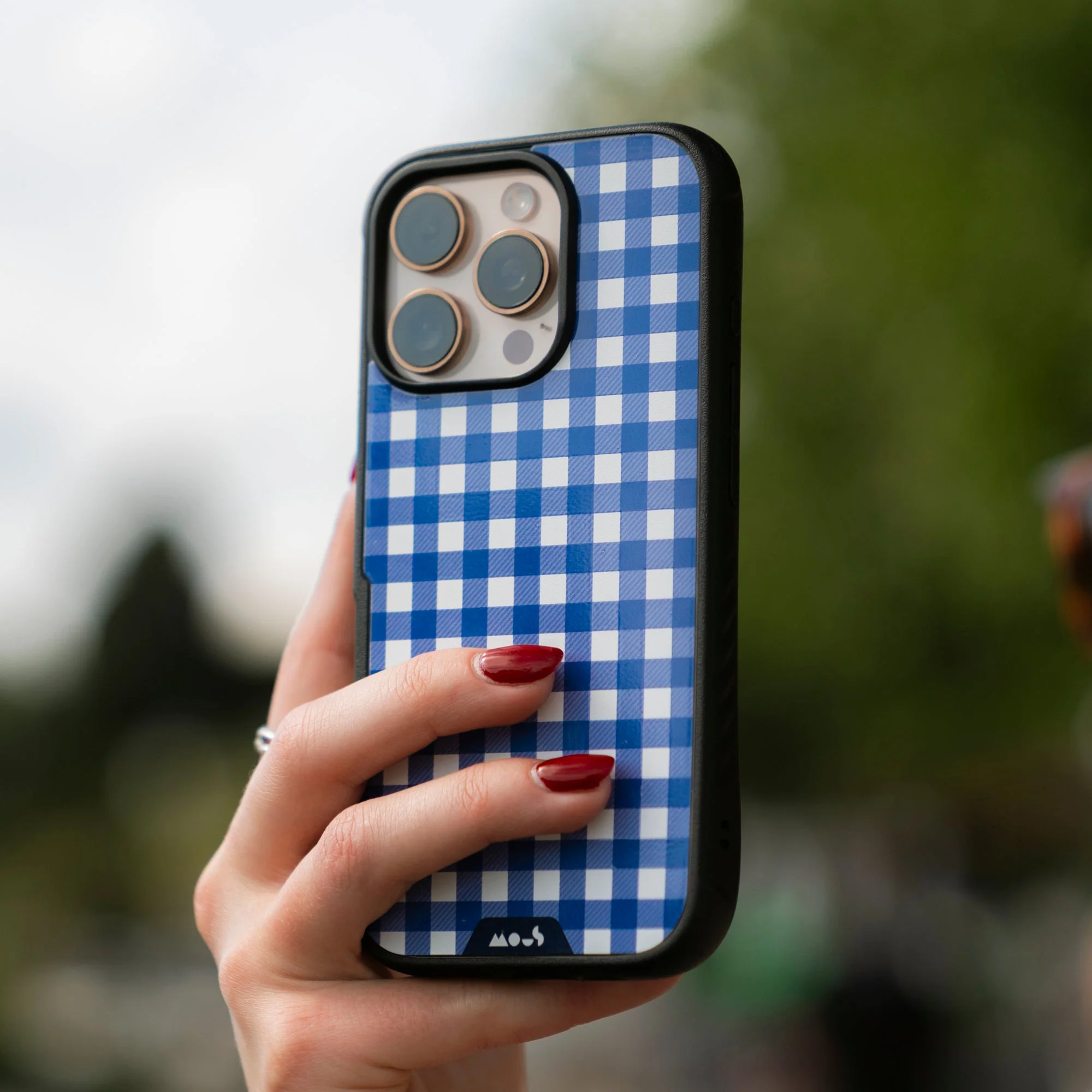 Breeze Protective Phone Case - Picnic MagSafe - Image 17