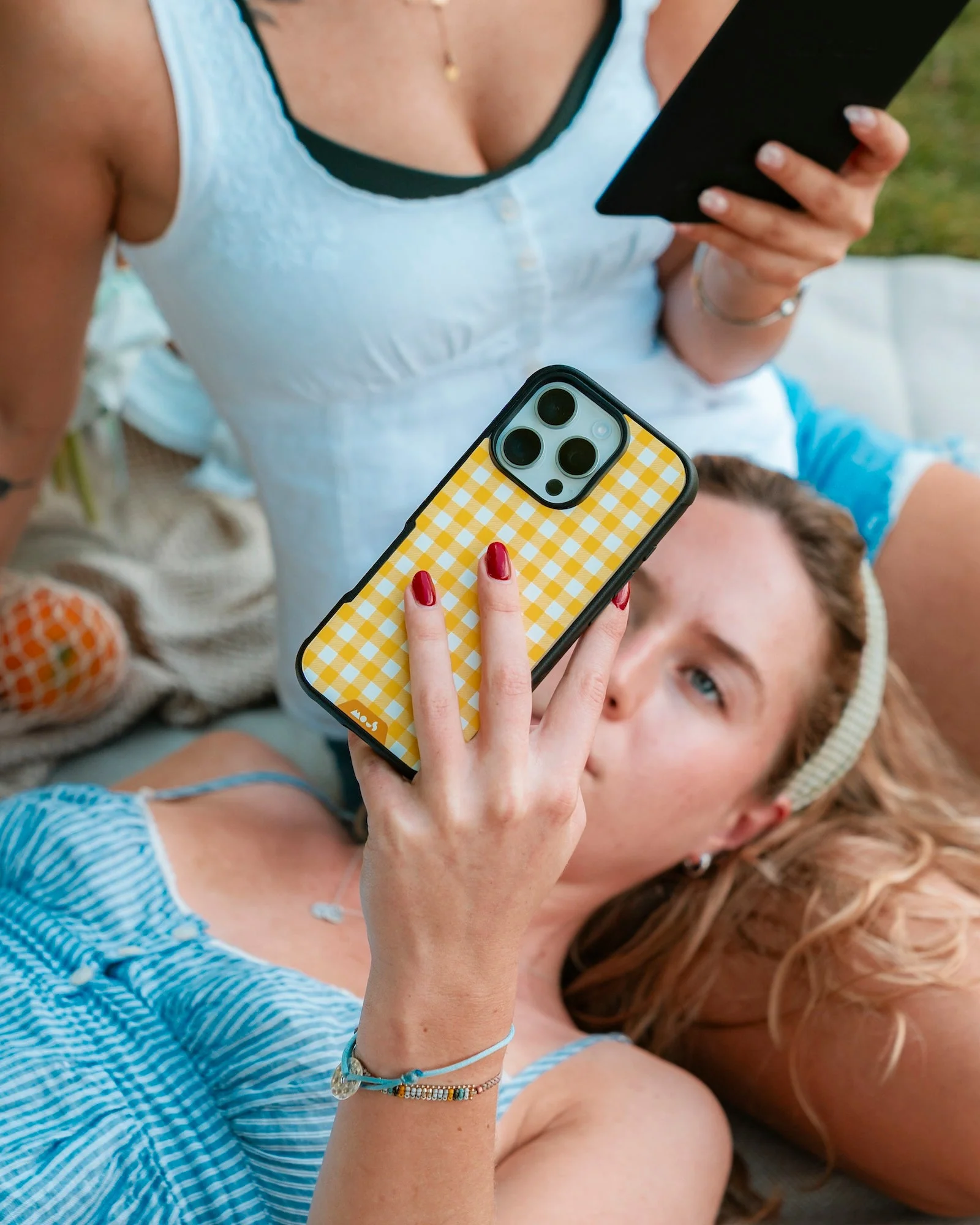 Dandelion Protective Phone Case - Picnic MagSafe - Image 17