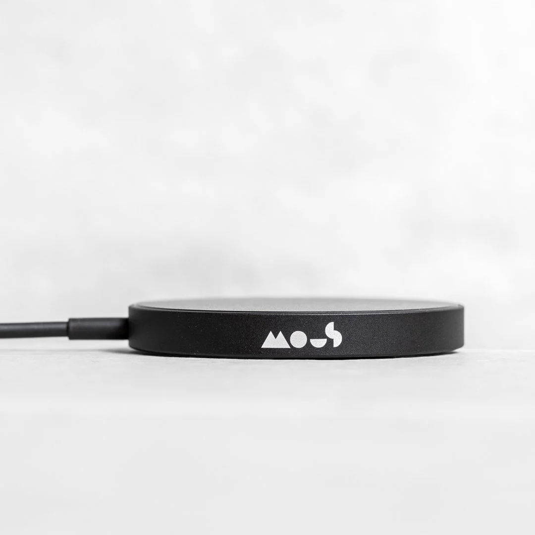 Matte Black Wireless Charger - Image 4