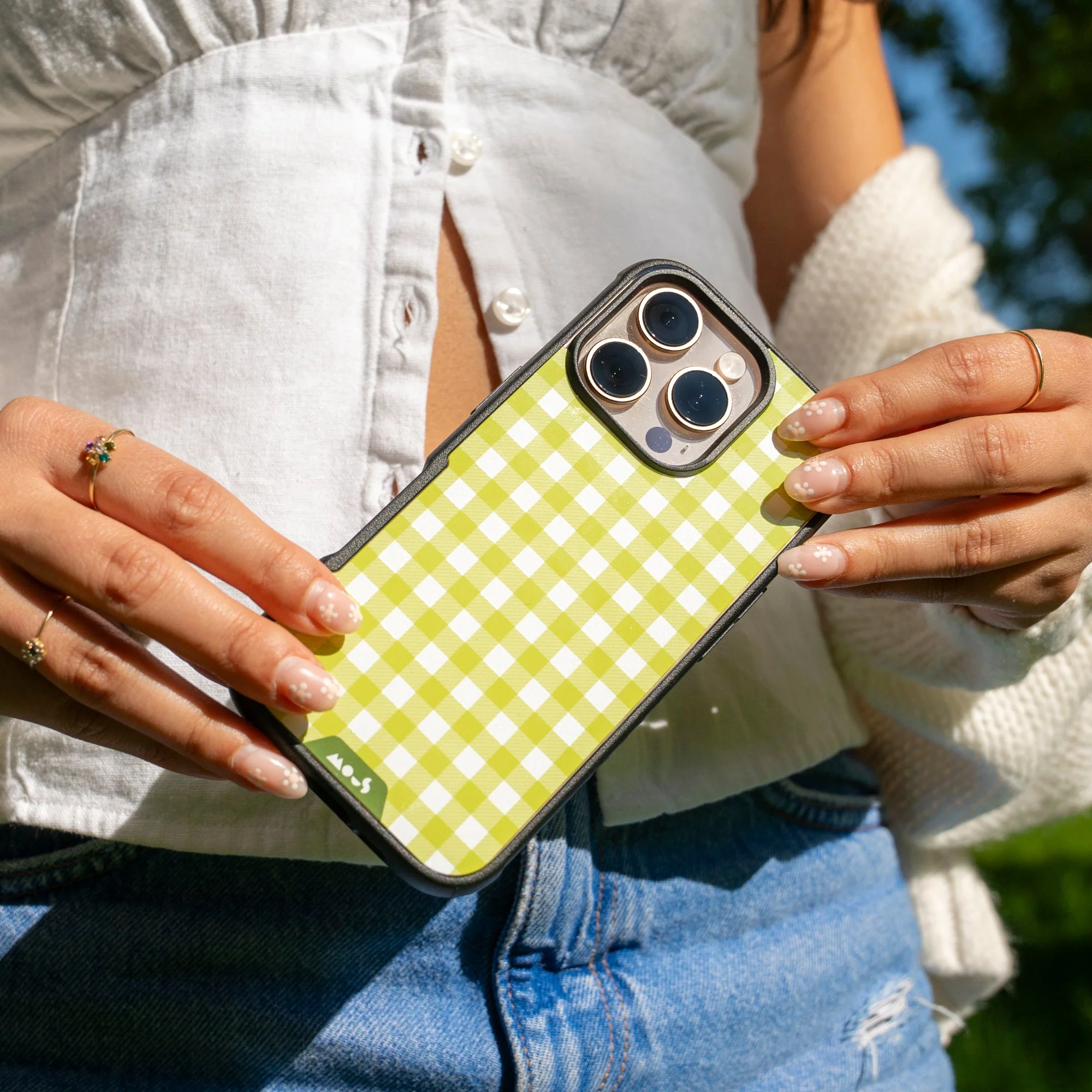 Meadow Protective Phone Case - Picnic MagSafe - Image 16